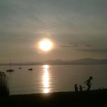 Blue Daire Bardolino